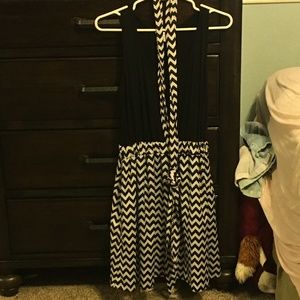Sleevless Dress with Chevron Belt